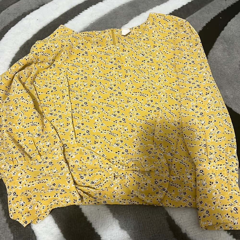 Yellow crop blouse